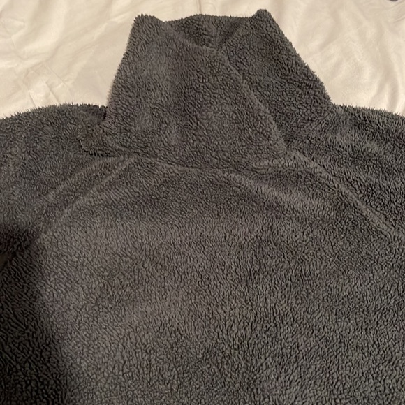 Nike Therma Fleece / Sherpa Hoodie - Picture 11 of 12